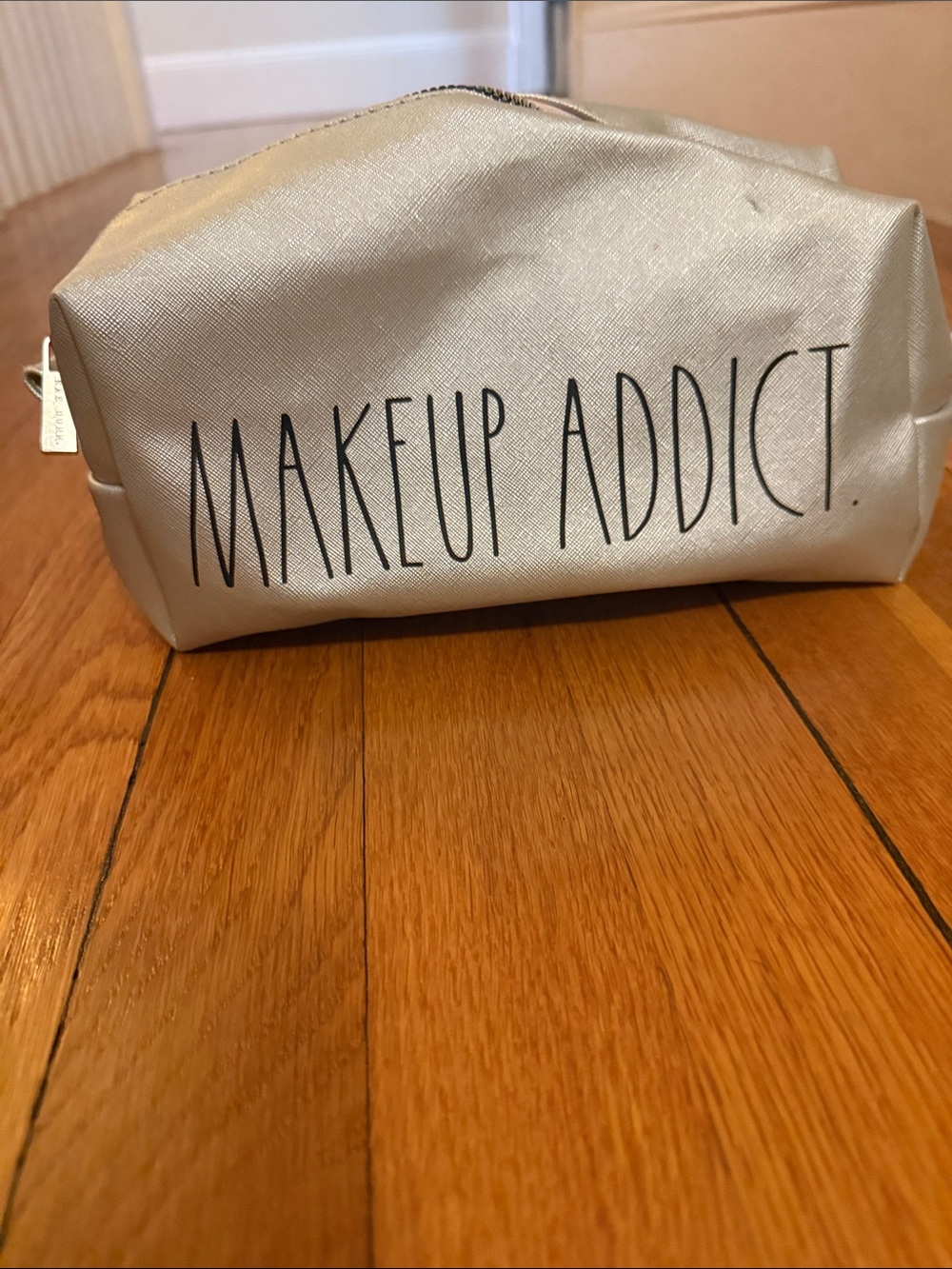 Rachel Zoe Metallic Cream "MAKEUP ADDICT" Cosmetic Bag